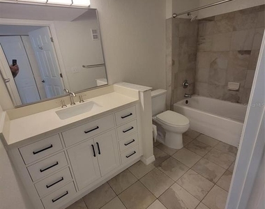 823 Camargo Way - Photo Thumbnail 14