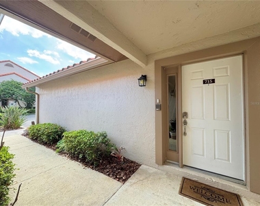 715 Magnolia Place - Photo Thumbnail 38