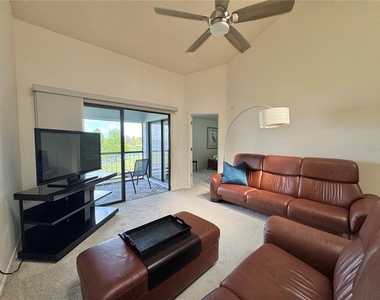 715 Magnolia Place - Photo Thumbnail 18