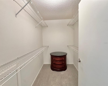 715 Magnolia Place - Photo Thumbnail 23