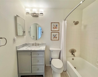 715 Magnolia Place - Photo Thumbnail 34