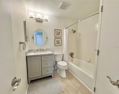 715 Magnolia Place - Photo Thumbnail 33