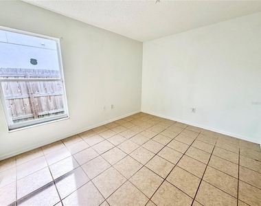 362 Aylesbury Court - Photo Thumbnail 7