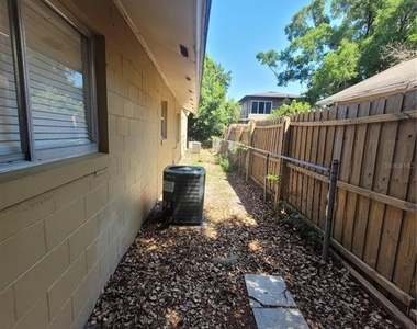 937 Aragon Ave - Photo Thumbnail 21
