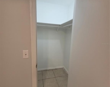 937 Aragon Ave - Photo Thumbnail 18
