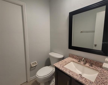 937 Aragon Ave - Photo Thumbnail 16