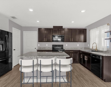 362 Preserve Pointe Boulevard - Photo Thumbnail 12