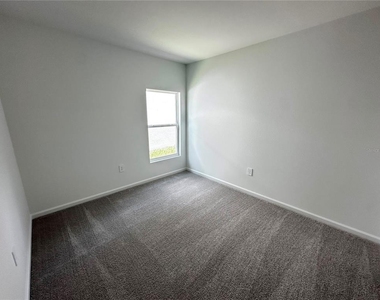 1553 Loxley Trail - Photo Thumbnail 7