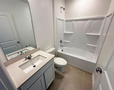 1553 Loxley Trail - Photo Thumbnail 6
