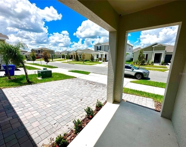 1553 Loxley Trail - Photo Thumbnail 3