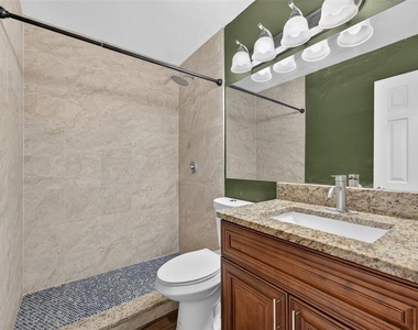 118 W America Street - Photo Thumbnail 12