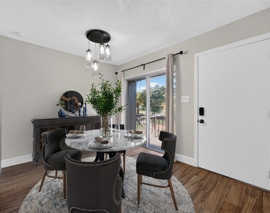 118 W America Street - Photo Thumbnail 1