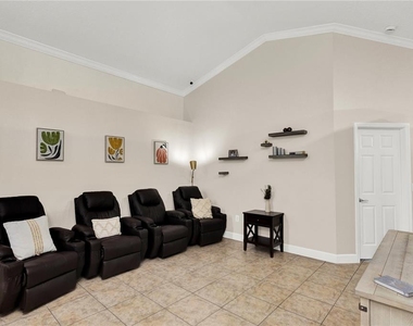 3256 Benson Park Boulevard - Photo Thumbnail 5