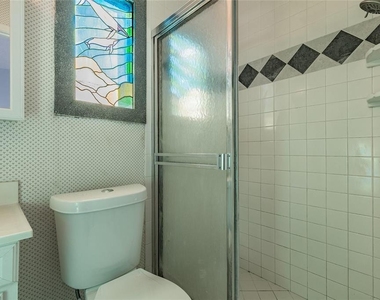 532 45th Street Court W - Photo Thumbnail 10