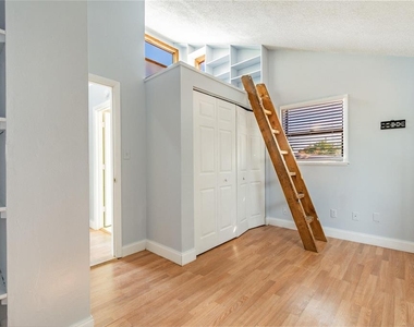 532 45th Street Court W - Photo Thumbnail 26