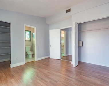 532 45th Street Court W - Photo Thumbnail 13