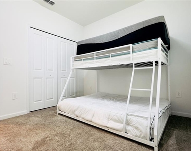 3255 Laurent Loop - Photo Thumbnail 11