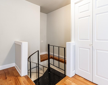 817 West Cornelia Avenue - Photo Thumbnail 3