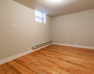 817 West Cornelia Avenue - Photo Thumbnail 9
