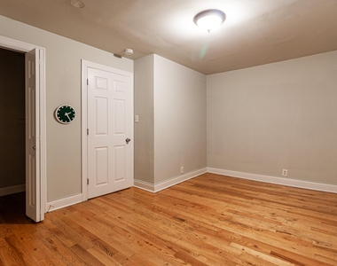 817 West Cornelia Avenue - Photo Thumbnail 10