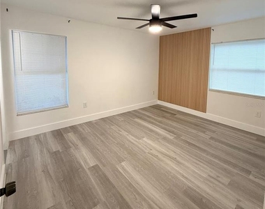 6508 Coral Cove Drive - Photo Thumbnail 3