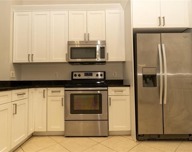 11547 Grazeley Court - Photo Thumbnail 3