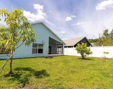 11547 Grazeley Court - Photo Thumbnail 25