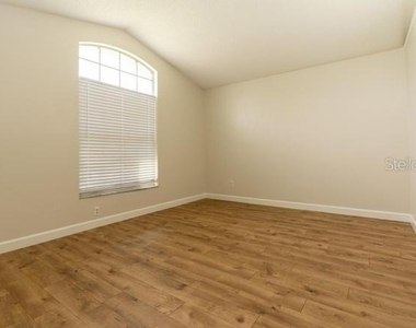 11547 Grazeley Court - Photo Thumbnail 16
