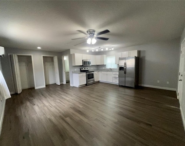 527 Hill Street - Photo Thumbnail 1