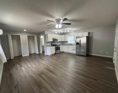 527 Hill Street - Photo Thumbnail 7
