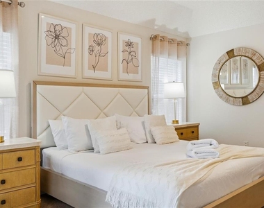 8426 Secret Key Cove - Photo Thumbnail 20