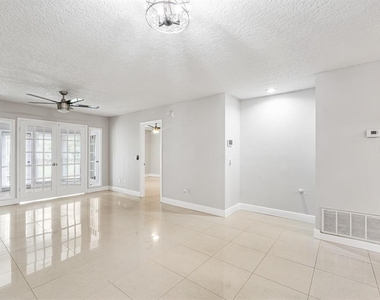 4304 Middlebrook Road - Photo Thumbnail 2