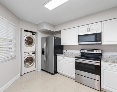 4304 Middlebrook Road - Photo Thumbnail 3