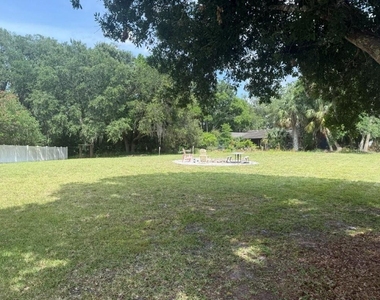 960 Chase Court - Photo Thumbnail 15