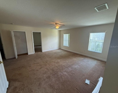 960 Chase Court - Photo Thumbnail 5