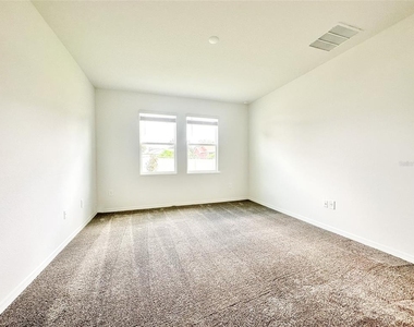 719 Grove Street - Photo Thumbnail 18