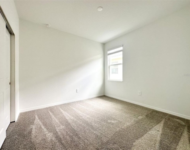719 Grove Street - Photo Thumbnail 22