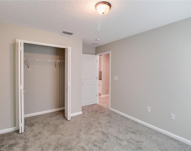 2873 Black Birch Drive - Photo Thumbnail 9