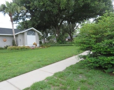 839 Rosemere Circle - Photo Thumbnail 4