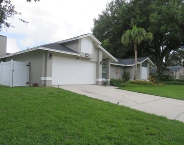 839 Rosemere Circle - Photo Thumbnail 6