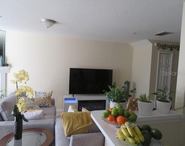 1188 N Fairway Drive - Photo Thumbnail 9