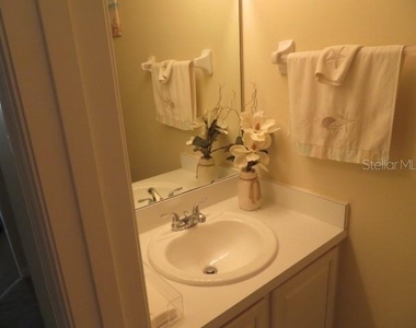 1188 N Fairway Drive - Photo Thumbnail 17