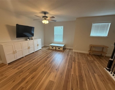 17420 Painted Leaf Way - Photo Thumbnail 14