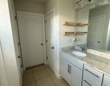 17420 Painted Leaf Way - Photo Thumbnail 10
