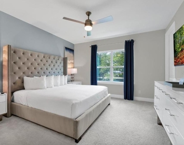 7785 Spectrum Drive - Photo Thumbnail 7