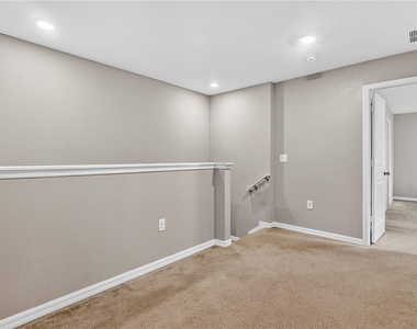 13831 Farella Alley - Photo Thumbnail 10