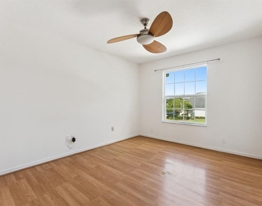 13635 Waterhouse Way - Photo Thumbnail 21