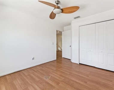 13635 Waterhouse Way - Photo Thumbnail 20