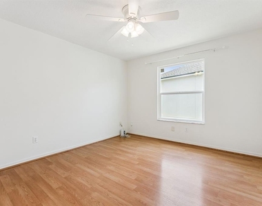 13635 Waterhouse Way - Photo Thumbnail 22