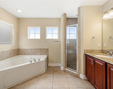 1469 Salisbury Drive - Photo Thumbnail 17